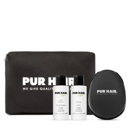 PUR HAIR Organic Travel Set Daily mit Daily Shampoo, Detangler, stylischer Kosmetiktasche und Detangler Brush – ideales Pflegeset für Reisen und Urlaub