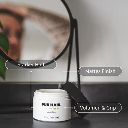PUR HAIR Organic Matte Fiber in runder weißer Dose mit schwarzem Schraubdeckel, 100 ml