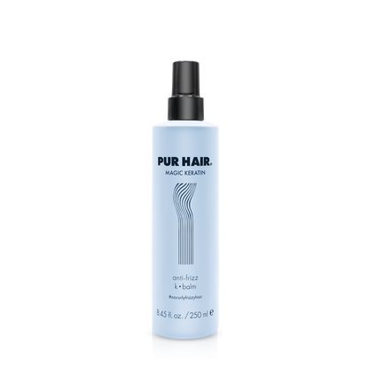 PUR HAIR Magic Keratin Anti-Frizz K-Balm, 250 ml Flasche in Hellblau mit schwarzem Sprühkopf